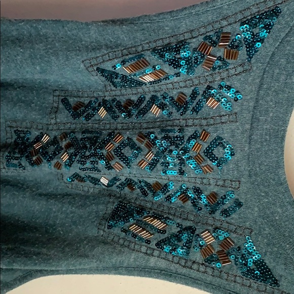 Top - Picture 2 of 4